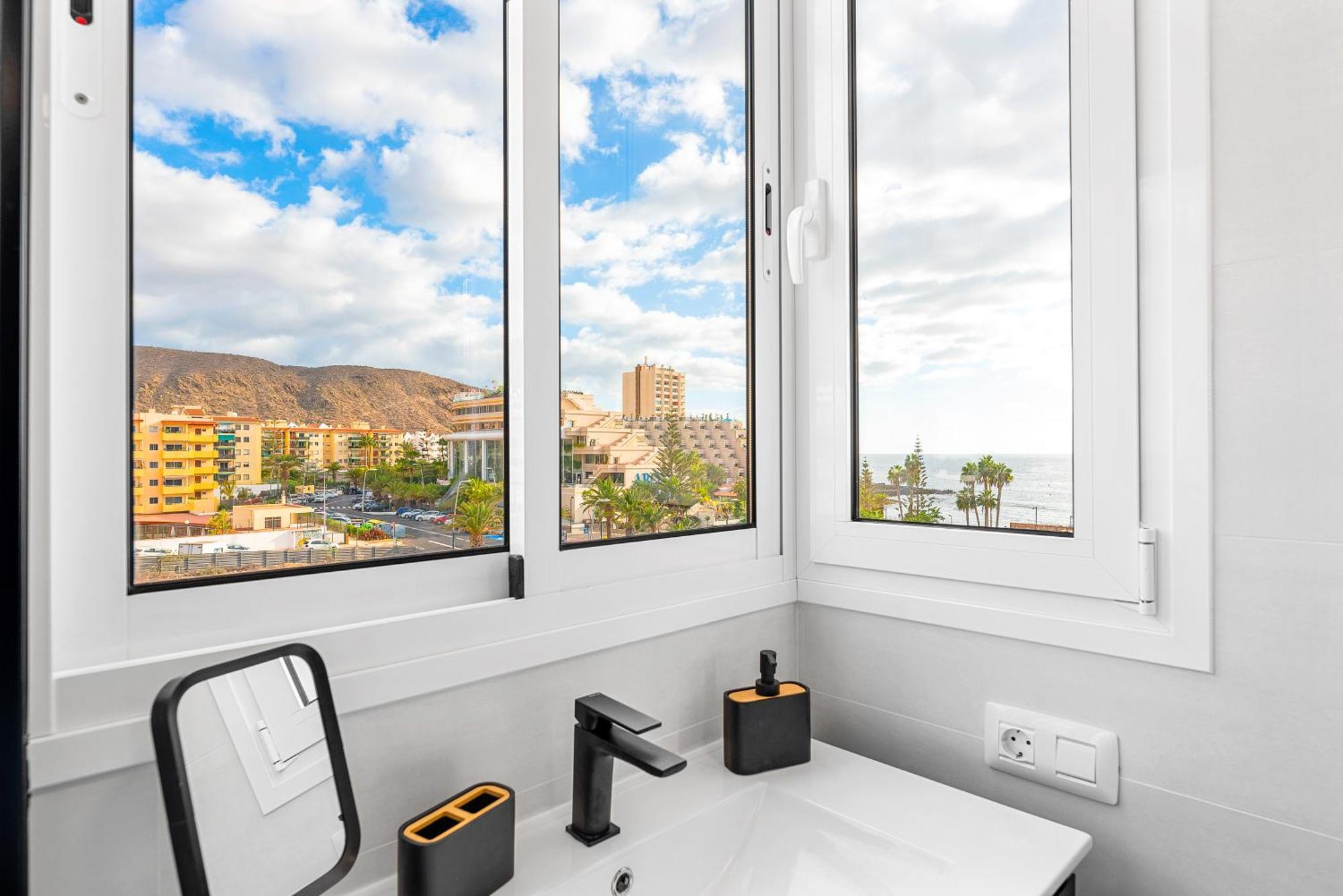 Sasha Suite Tenerife لوس كريستيانوس المظهر الخارجي الصورة